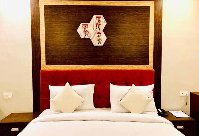Номер Deluxe с Балконом, Goroomgo Hotel Reliance Jharkhand