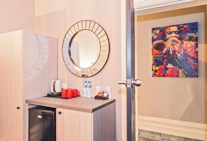 스탠다드 룸, Telegraph Hotel Numurkah