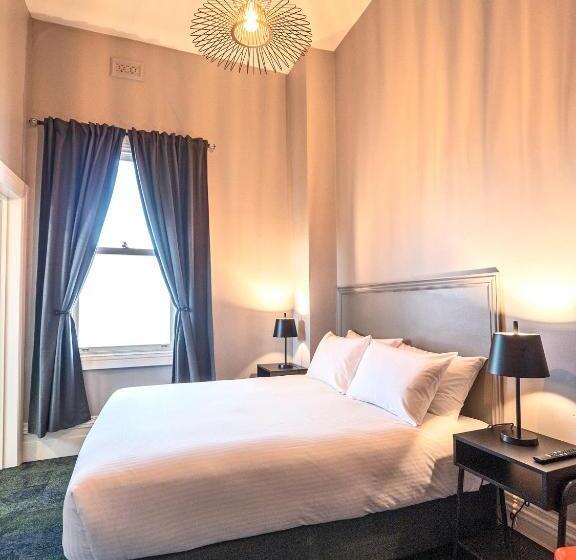 스탠다드 룸 킹사이즈 침대, Telegraph Hotel Numurkah