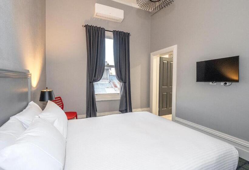 스탠다드 룸 킹사이즈 침대, Telegraph Hotel Numurkah