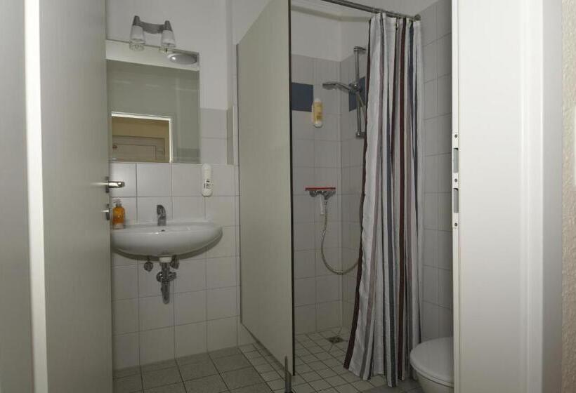 غرفة قياسية, Ellen