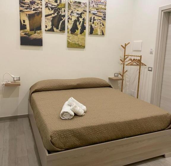 חדר משפחתי, Herculaneum Home