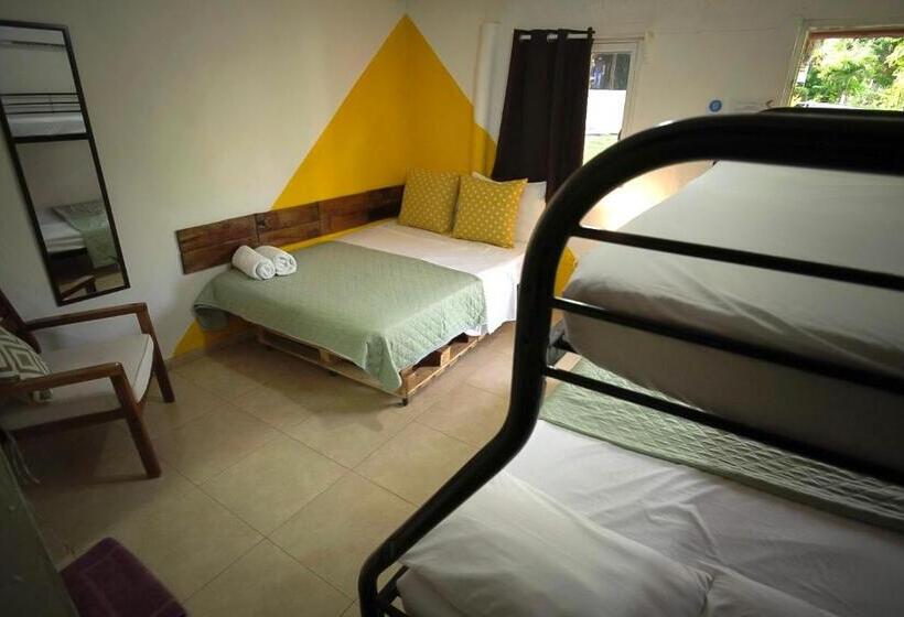 패밀리 룸, Kilian