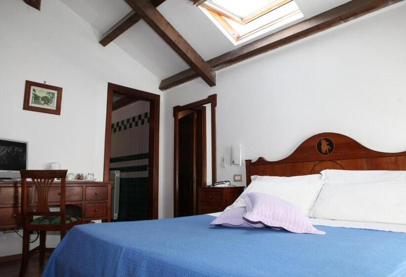 이코노미 룸, La Magnolia Sorrento City Centre