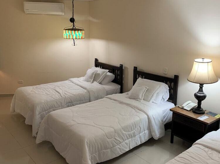 اتاق استاندارد سه نفره, Maicao Internacional