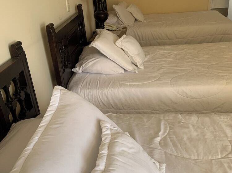 اتاق استاندارد سه نفره, Maicao Internacional