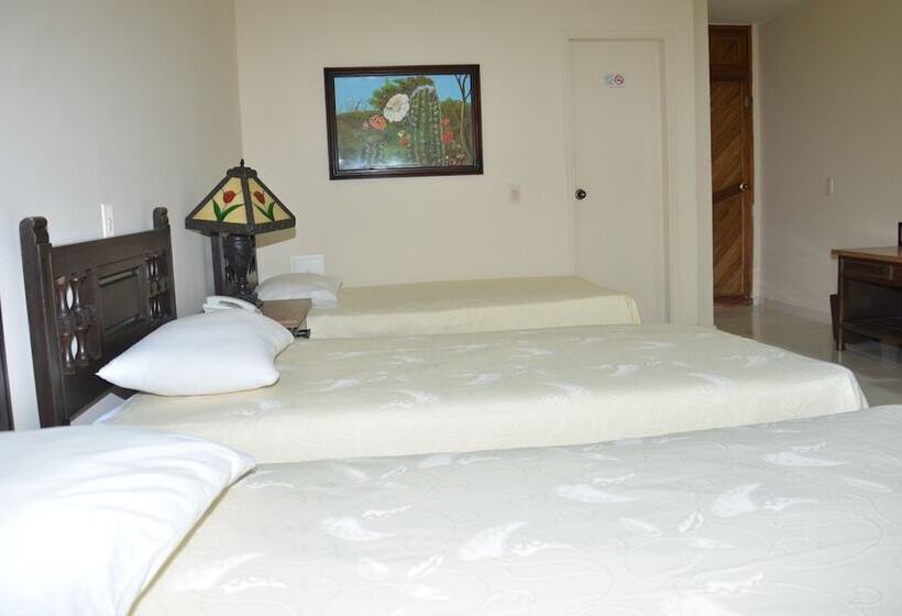 اتاق استاندارد سه نفره, Maicao Internacional