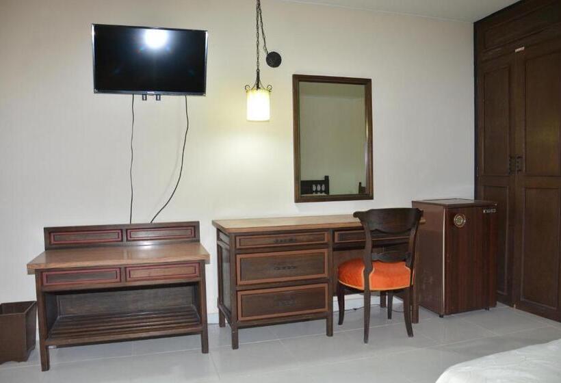 اتاق استاندارد سه نفره, Maicao Internacional