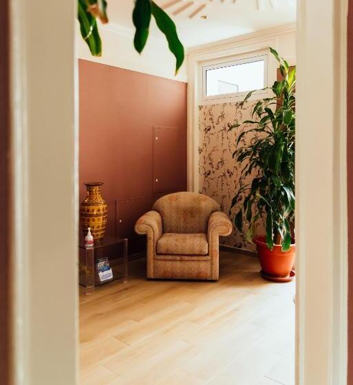 اتاق استاندارد با تراس, Happy House Comfort Plus