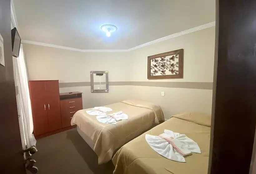 Standard Kolmen Hengen Huone, Pousada Araucaria