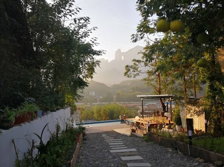 غرفة قياسية, Tujia Folk Houses