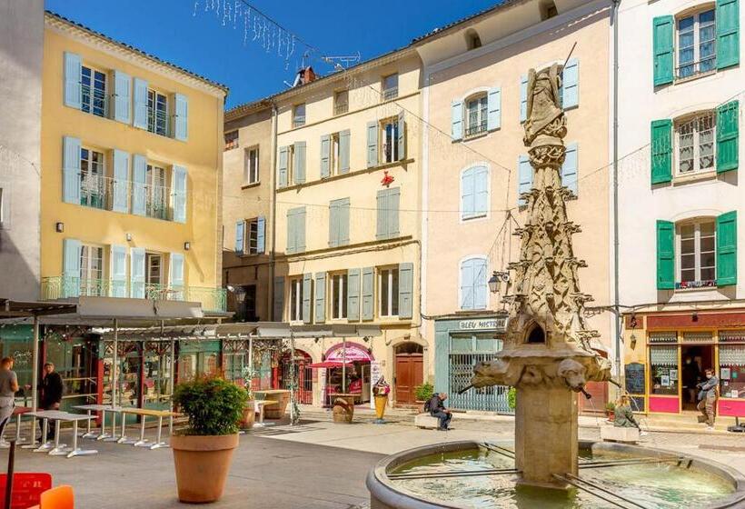 带1个卧室的带阳台的公寓, Provence Au Coeur Appart Hotels