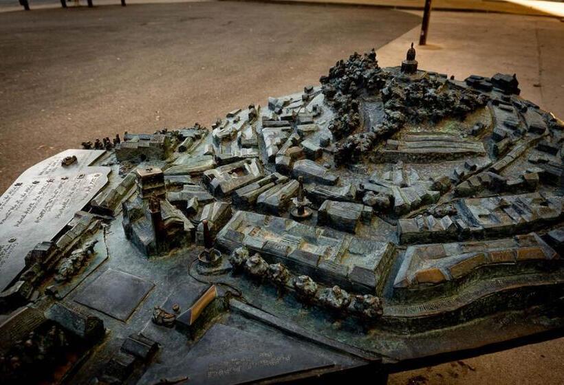 带1个卧室的带阳台的公寓, Provence Au Coeur Appart Hotels