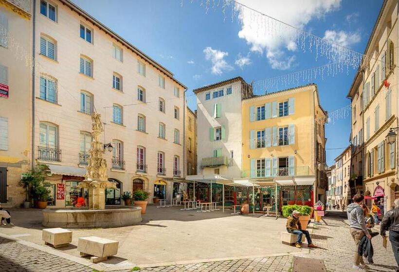 带1个卧室的带阳台的公寓, Provence Au Coeur Appart Hotels