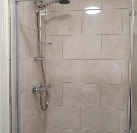 غرفة قياسية, Willards B&b