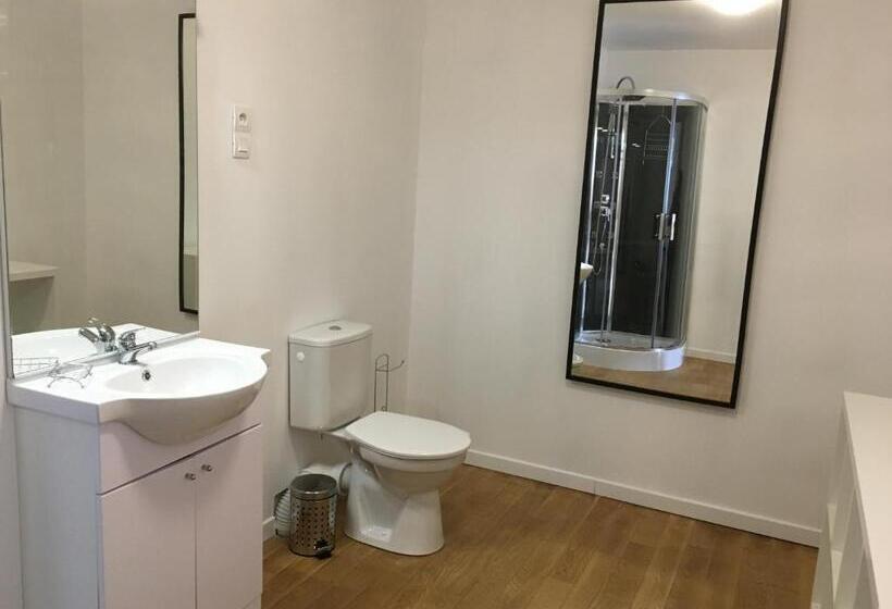 주니어 스위트 풀장 전망, Hôtel Restaurant   Le Vieux Pigeonnier