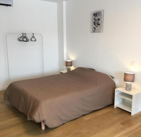 주니어 스위트 풀장 전망, Hôtel Restaurant   Le Vieux Pigeonnier