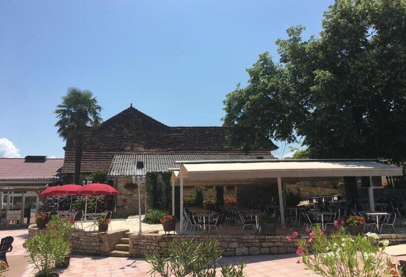 주니어 스위트 풀장 전망, Hôtel Restaurant   Le Vieux Pigeonnier