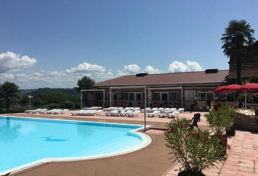 주니어 스위트 풀장 전망, Hôtel Restaurant   Le Vieux Pigeonnier