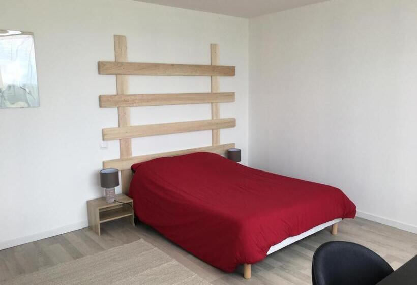 4인용 스탠다드 룸, Hôtel Restaurant   Le Vieux Pigeonnier