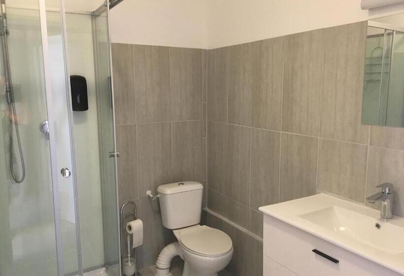 기본룸, Hôtel Restaurant   Le Vieux Pigeonnier