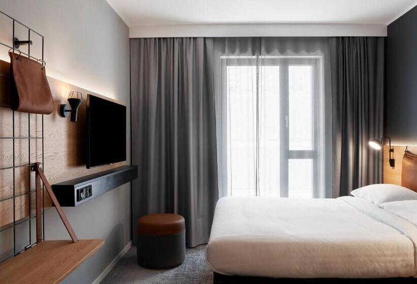Номер Стандарт, Moxy Milton Keynes
