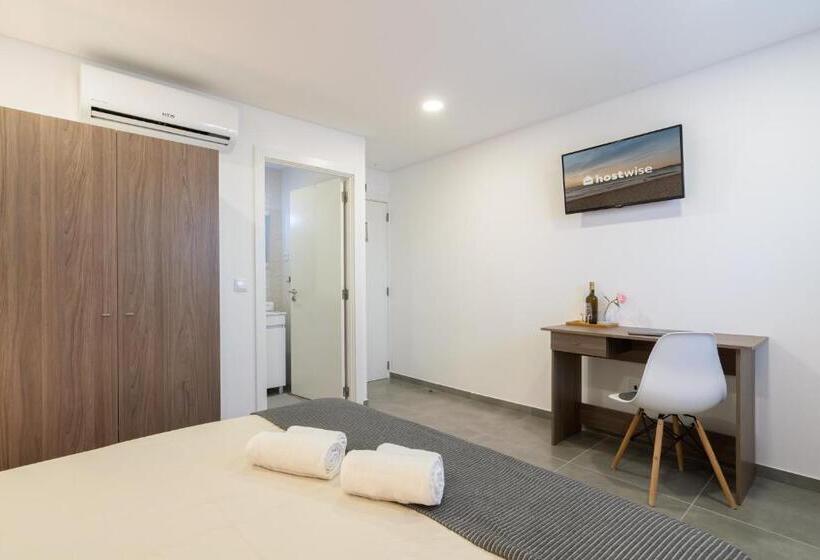 Номер Стандарт, Host Wise Arvore