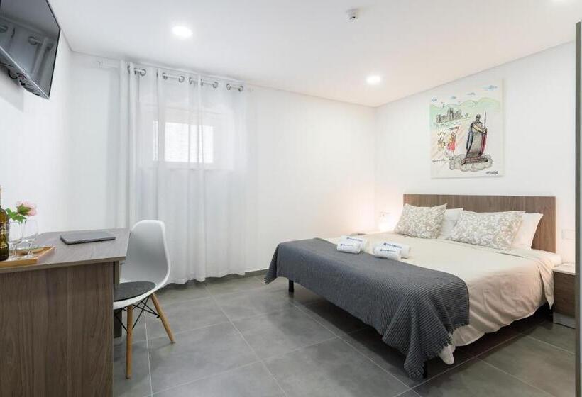 Номер Стандарт, Host Wise Arvore