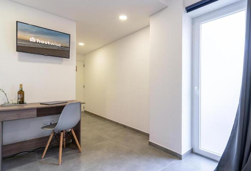 Номер Стандарт с Террасой, Host Wise Arvore