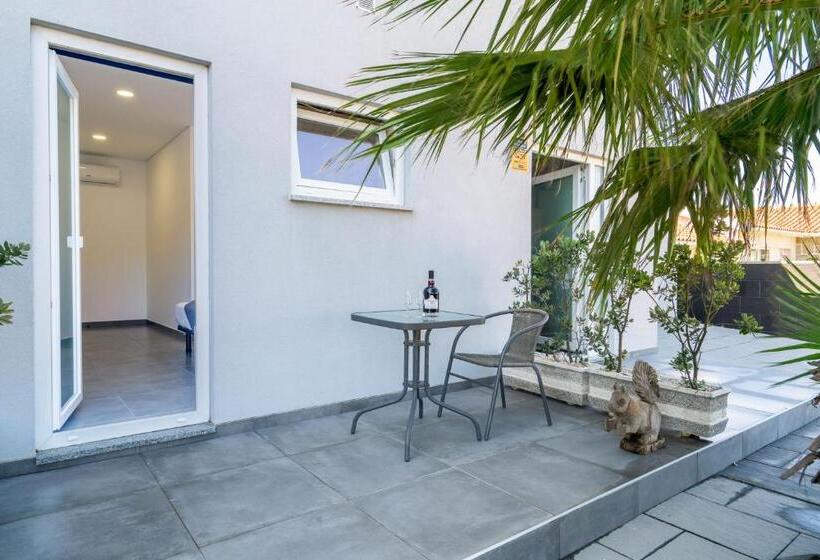 Номер Стандарт с Террасой, Host Wise Arvore