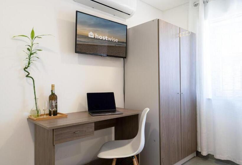 Номер Стандарт, Host Wise Arvore