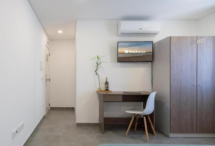 Номер Стандарт, Host Wise Arvore