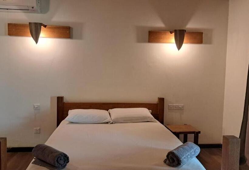 اتاق خانوادگی, Rising Sun Beach View