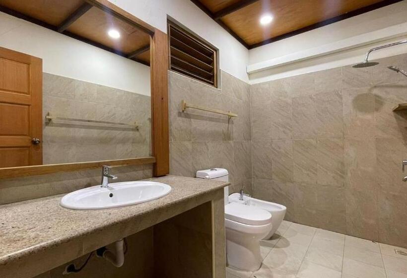 اتاق خانوادگی, Rising Sun Beach View