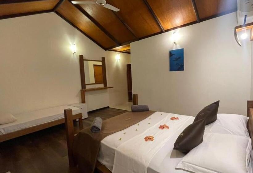 اتاق خانوادگی, Rising Sun Beach View