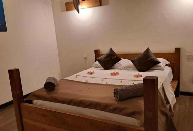 اتاق خانوادگی, Rising Sun Beach View