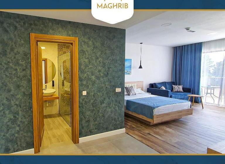 اتاق استاندارد با بالکن و چشمانداز دریا, Maghrib