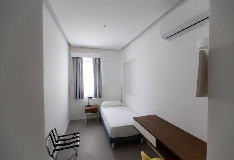 اتاق استاندارد یک نفره, Liferooms B&b