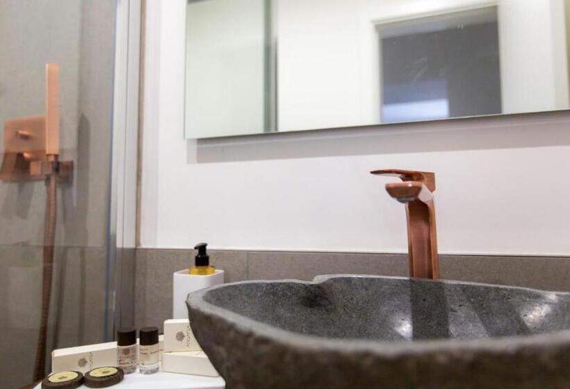 اتاق استاندارد چهار تخته, Liferooms B&b