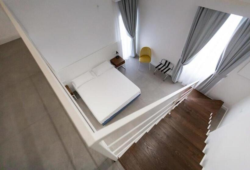 اتاق استاندارد چهار تخته, Liferooms B&b