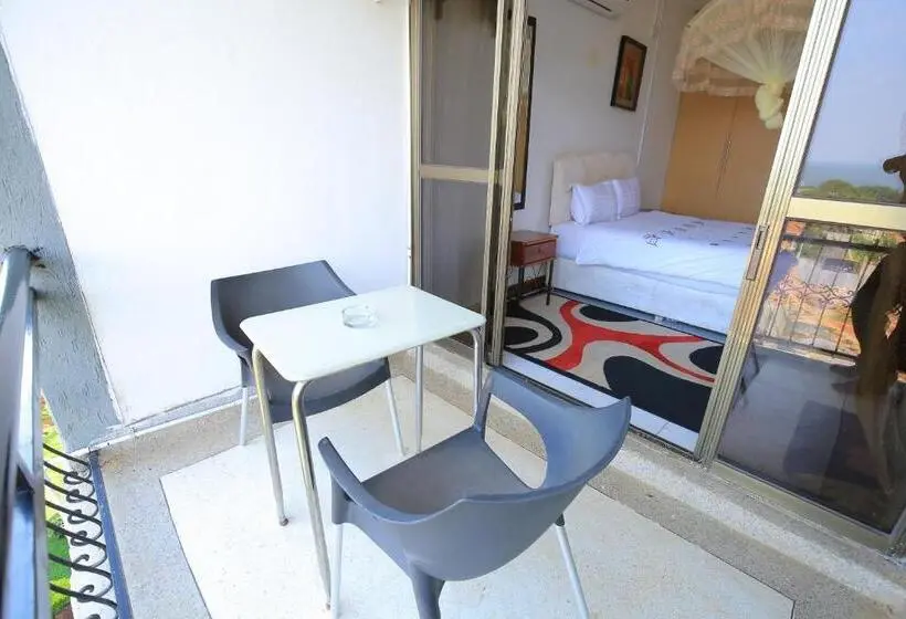 اتاق استاندارد یک تخته با بالکن, Frontiers Hotel & Conference Entebbe