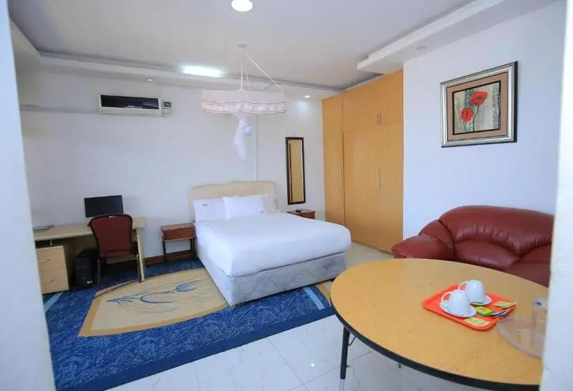 اتاق استاندارد با چشم‌انداز دریاچه, Frontiers Hotel & Conference Entebbe