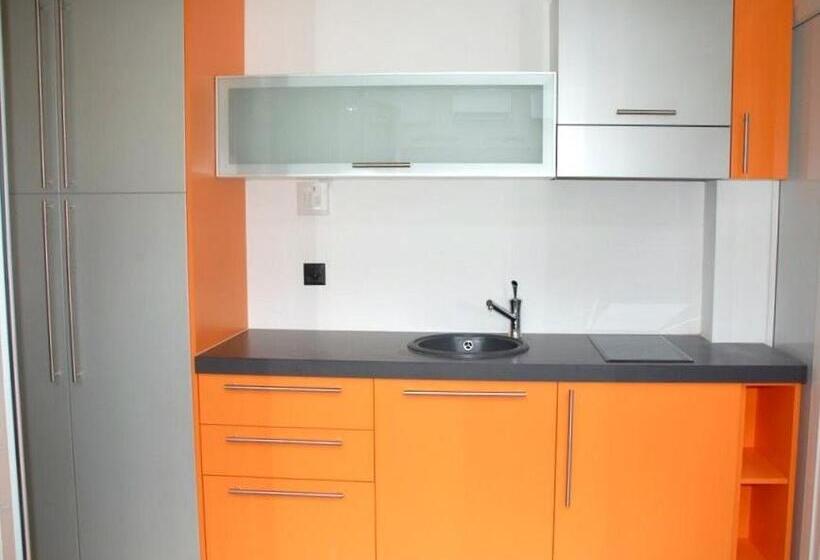 استودیوی استاندارد, Guesthouse University By Lr Self Check In