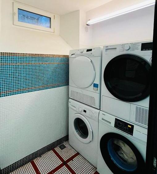 استودیوی استاندارد, Guesthouse University By Lr Self Check In