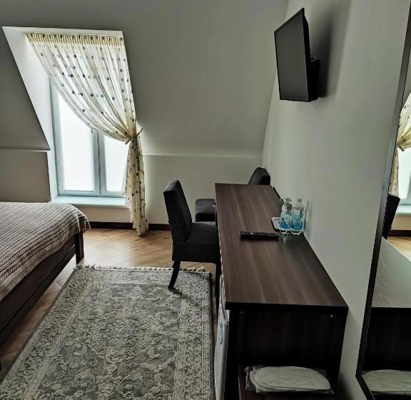 Quarto Estandar, готель ресторан олеся