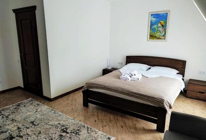 Quarto Estandar, готель ресторан олеся