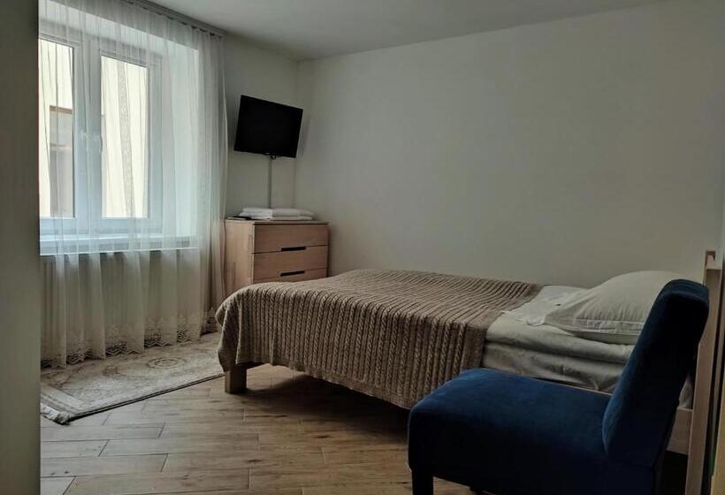 Quarto Individual Basic, готель ресторан олеся