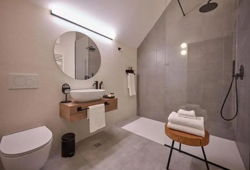 اتاق استاندارد, Triangel Boutique