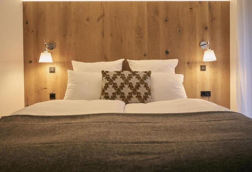 اتاق استاندارد, Triangel Boutique