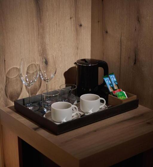 اتاق سوپریور با چشم‌انداز کوهستان, Triangel Boutique